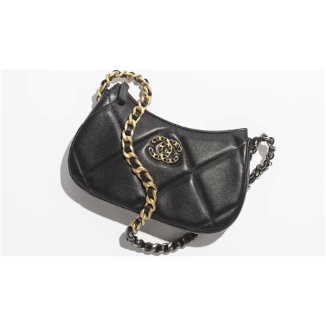 chanel purse chain broken|Chanel 19 clutch with chain.